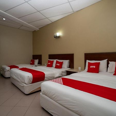 De Clinique Hotel Kampong Pasir Bogak Exterior foto