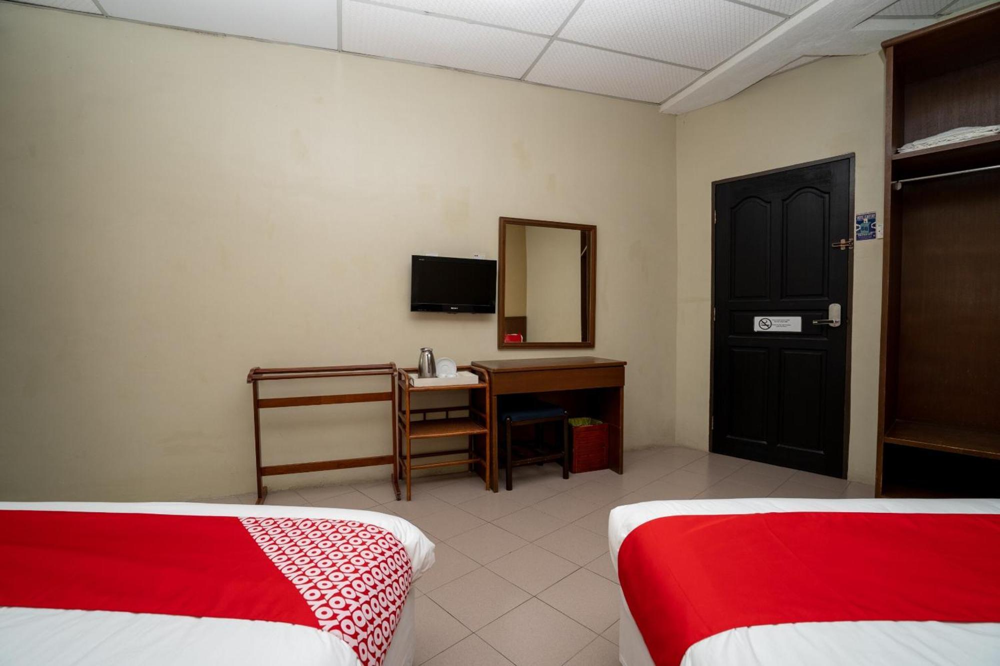 De Clinique Hotel Kampong Pasir Bogak Exterior foto