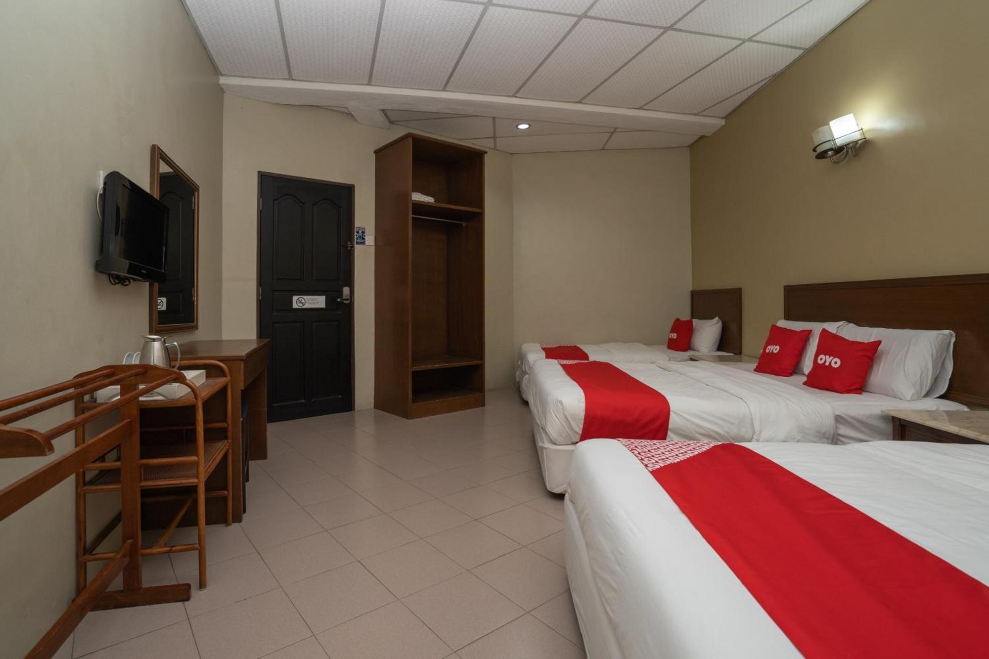 De Clinique Hotel Kampong Pasir Bogak Exterior foto