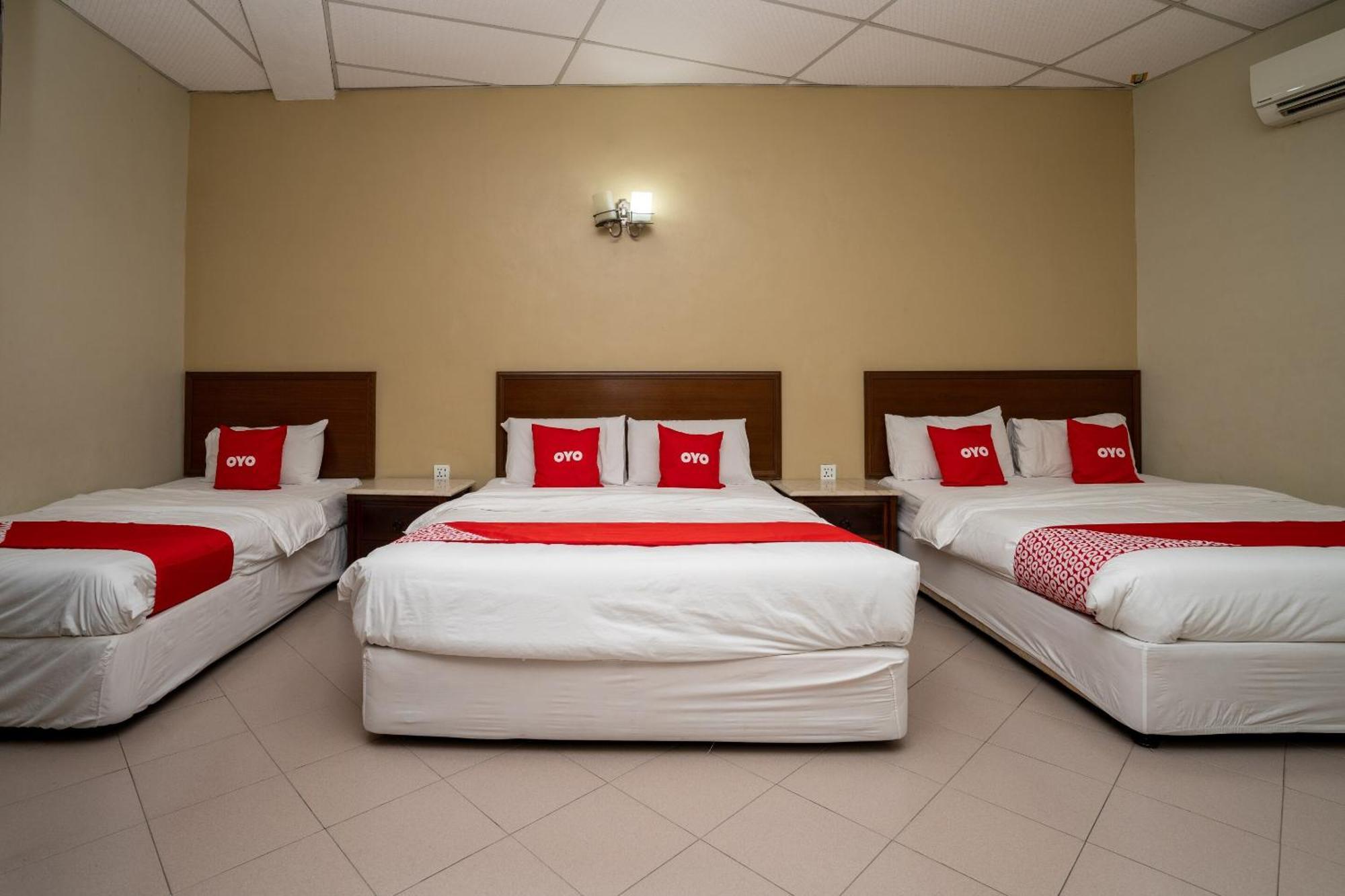 De Clinique Hotel Kampong Pasir Bogak Exterior foto