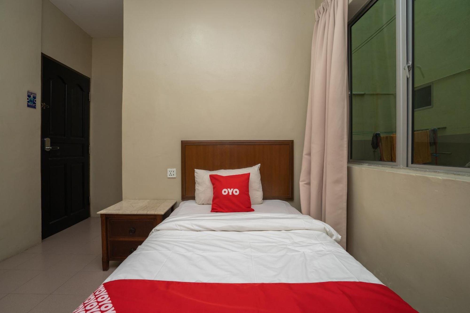 De Clinique Hotel Kampong Pasir Bogak Exterior foto